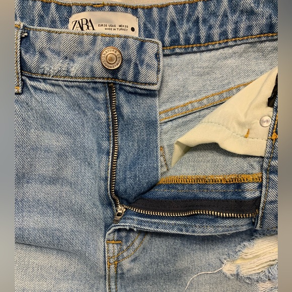 Zara Distressed High Waisted Zip Fly Denim Shorts Size 6 - Picture 9 of 11
